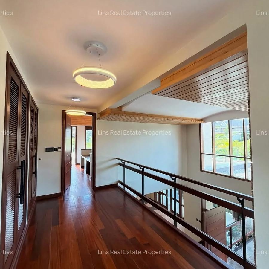 4 Bed House with En Suite in Runda - 10