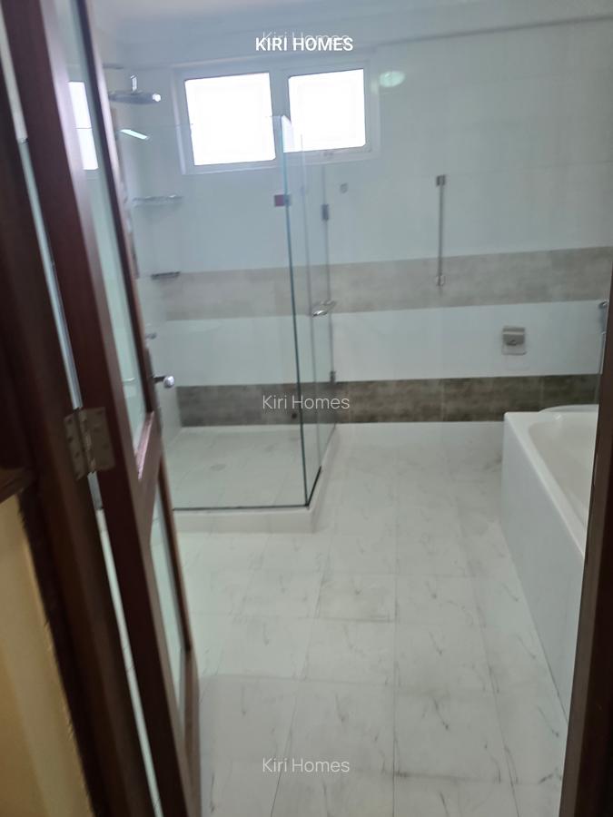 4 Bed Apartment with En Suite in Lavington - 10