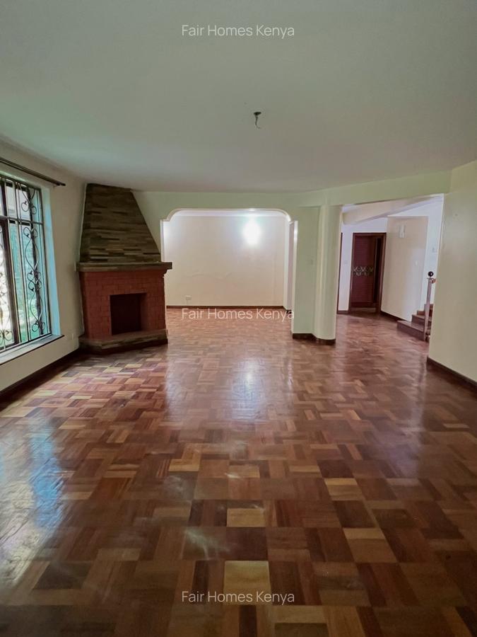 5 Bed Townhouse with En Suite at Othaya Road - 7