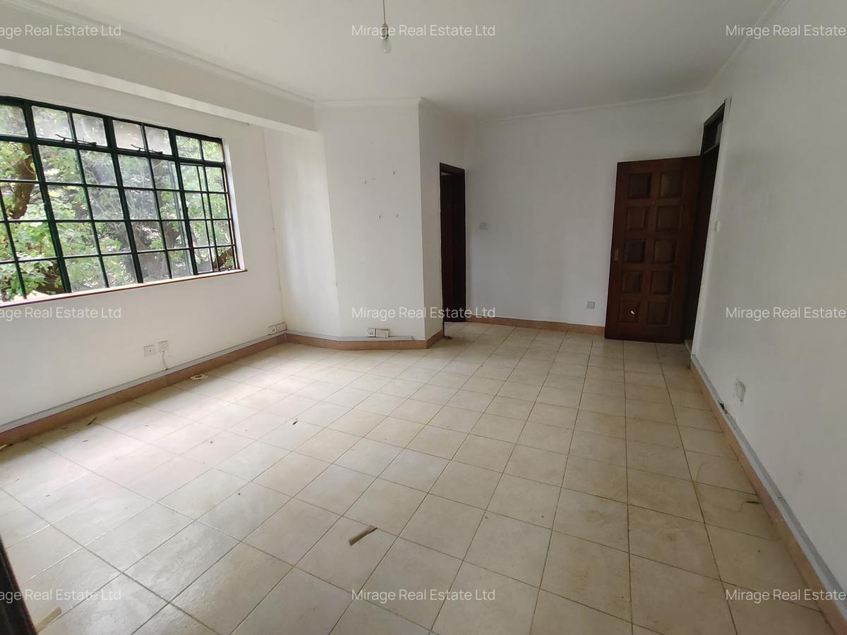 1 Bed Apartment with En Suite in Kilimani - 5