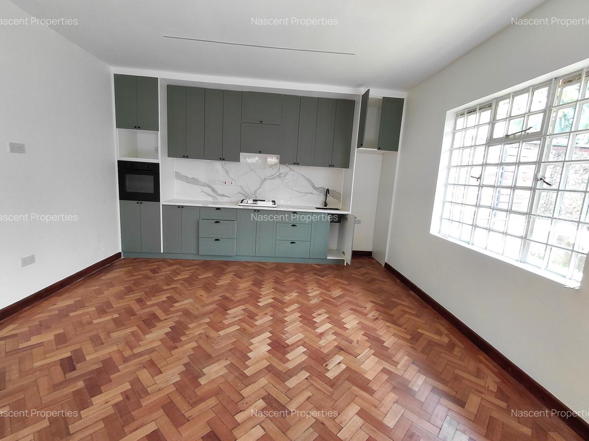 4 Bed House with En Suite in Runda - 7