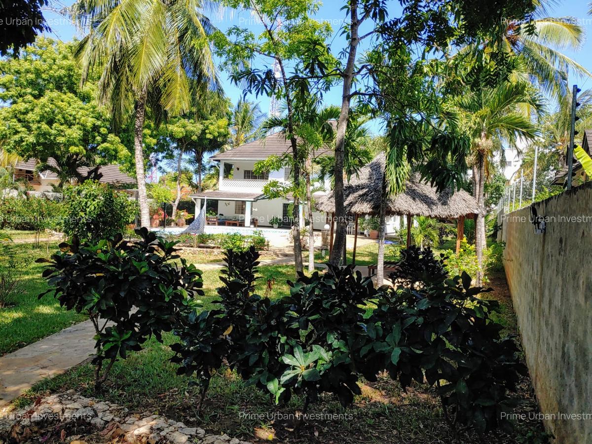 4 Bed House with En Suite at Diani Beach - 12