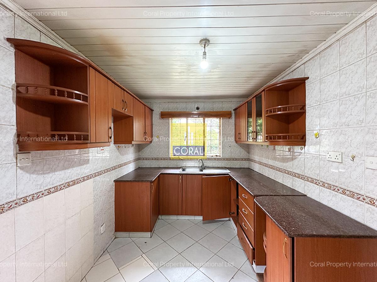4 Bed House in Athi River - 2