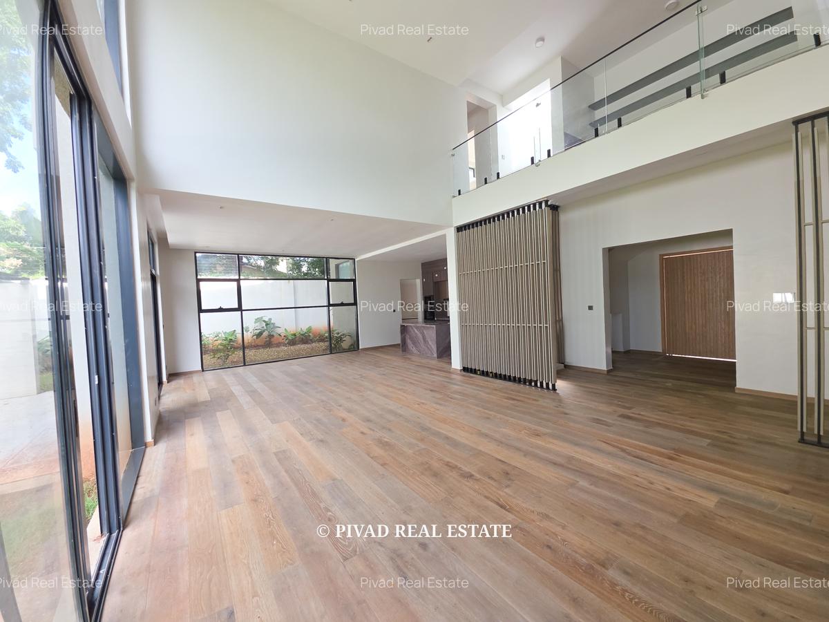 5 Bed Townhouse with Garden in Runda - 8