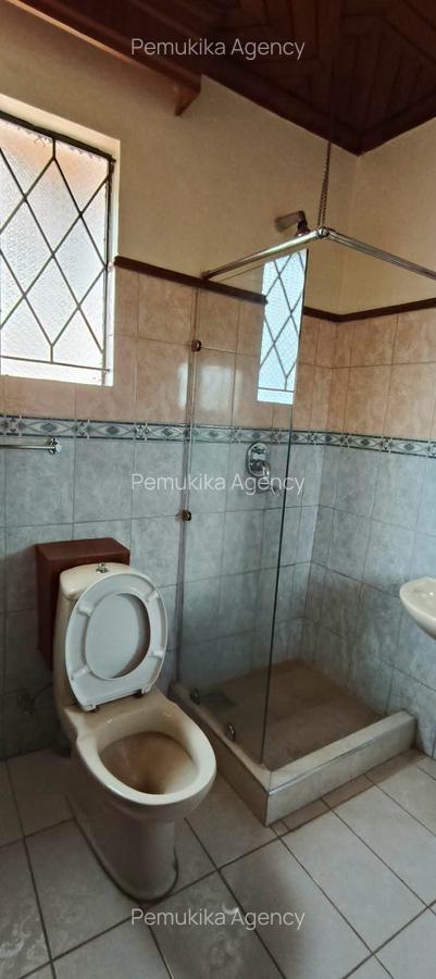 5 Bed Townhouse with En Suite in Runda - 15