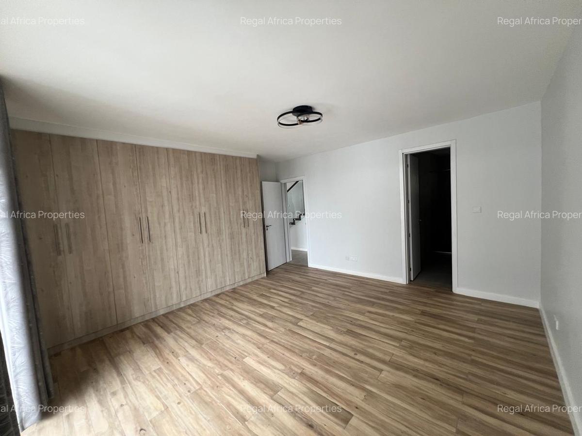 Serviced 4 Bed Apartment with En Suite at Nyeri Road - 20