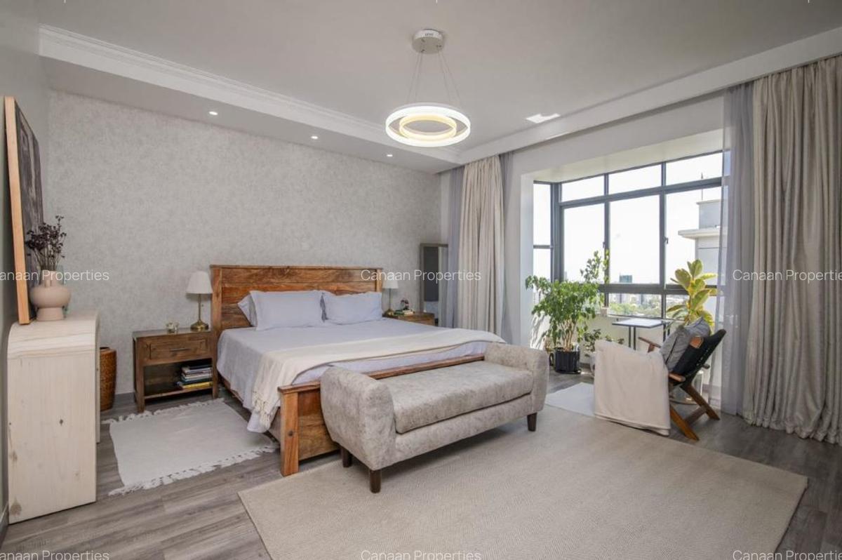 3 Bed Apartment with En Suite in Lavington - 6