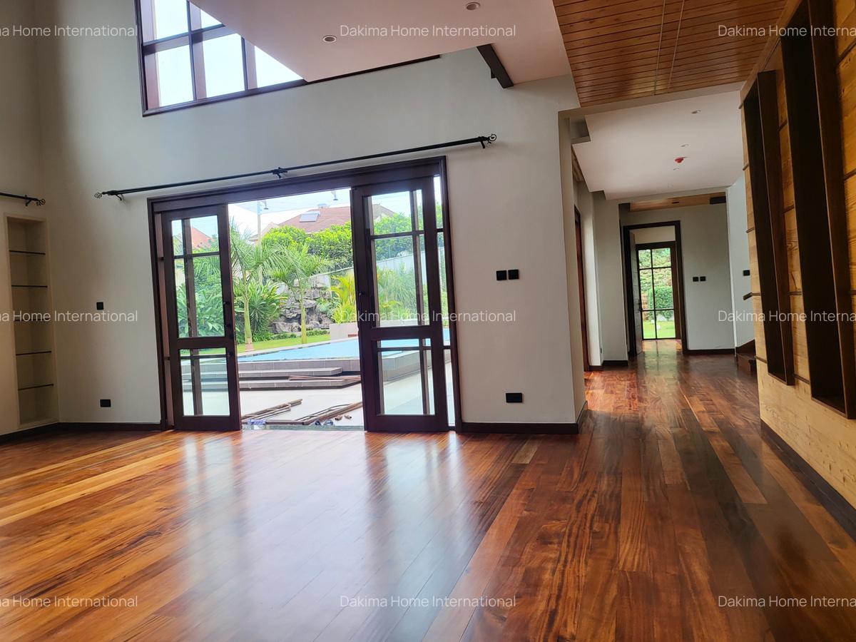 4 Bed House with En Suite in Runda - 7