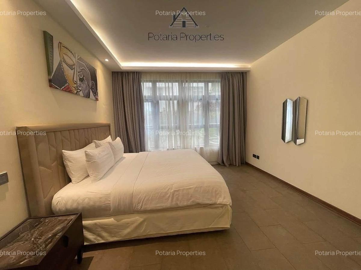 Serviced 2 Bed Apartment with En Suite in Spring Valley - 9