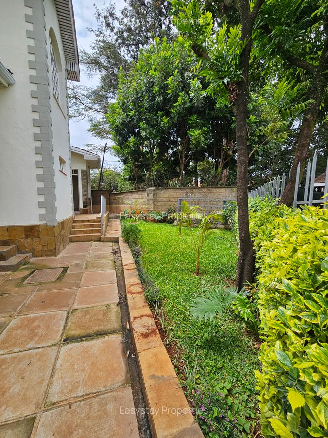 4 Bed Townhouse with En Suite in Lavington - 1