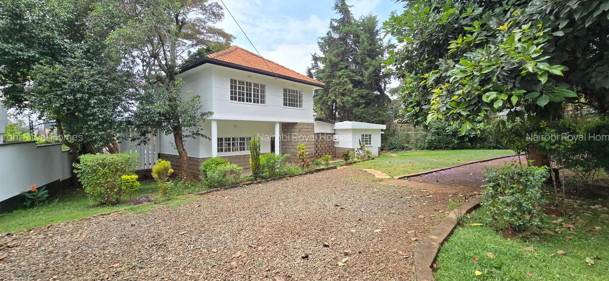 3 Bed Townhouse with En Suite at Lavington Green - 8