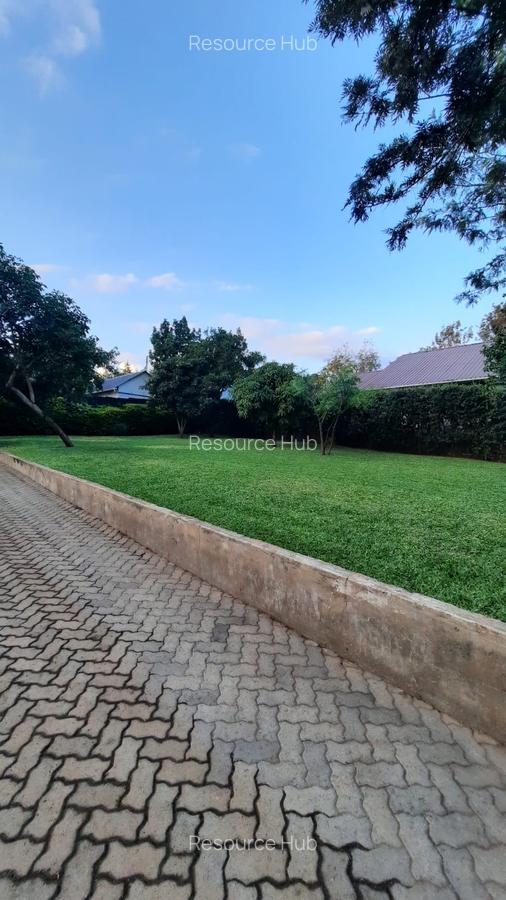 3 Bed House with En Suite at Bomas Area - 2