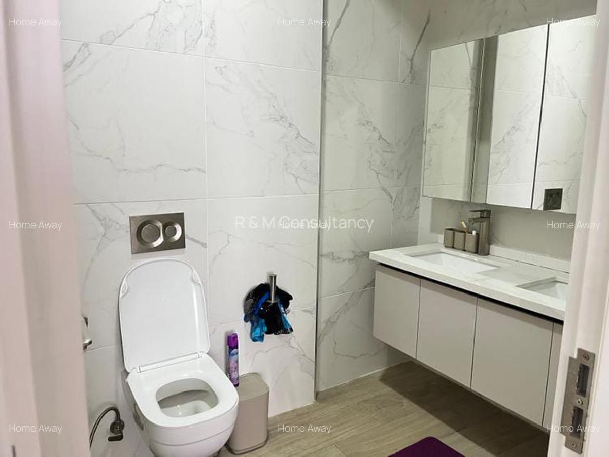 Furnished 3 Bed Apartment with En Suite in Riverside - 19