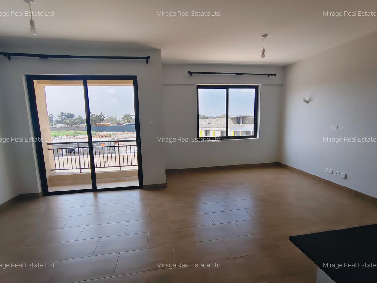 2 Bed Apartment with Swimming Pool in Garden Estate - 4