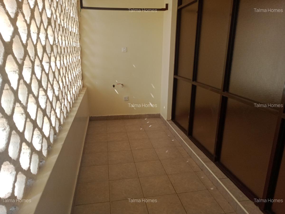4 Bed Apartment with En Suite at Facing Statehouse - 7