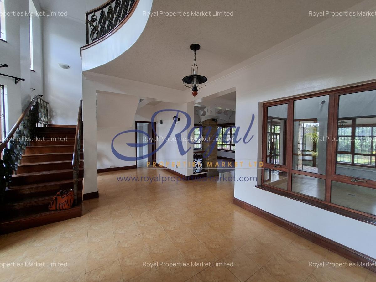 5 Bed House with En Suite in Runda - 4