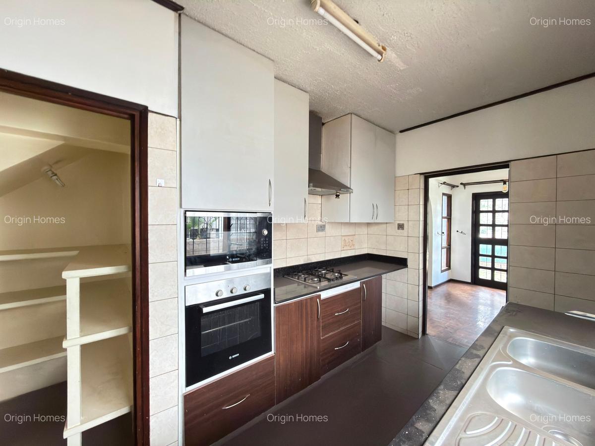 4 Bed Townhouse with En Suite at Kileleshwa - 5