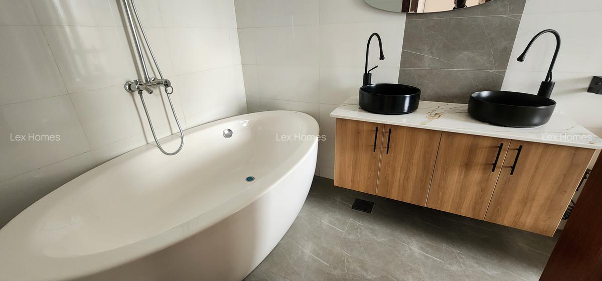 4 Bed House with En Suite at Rimpa - 14