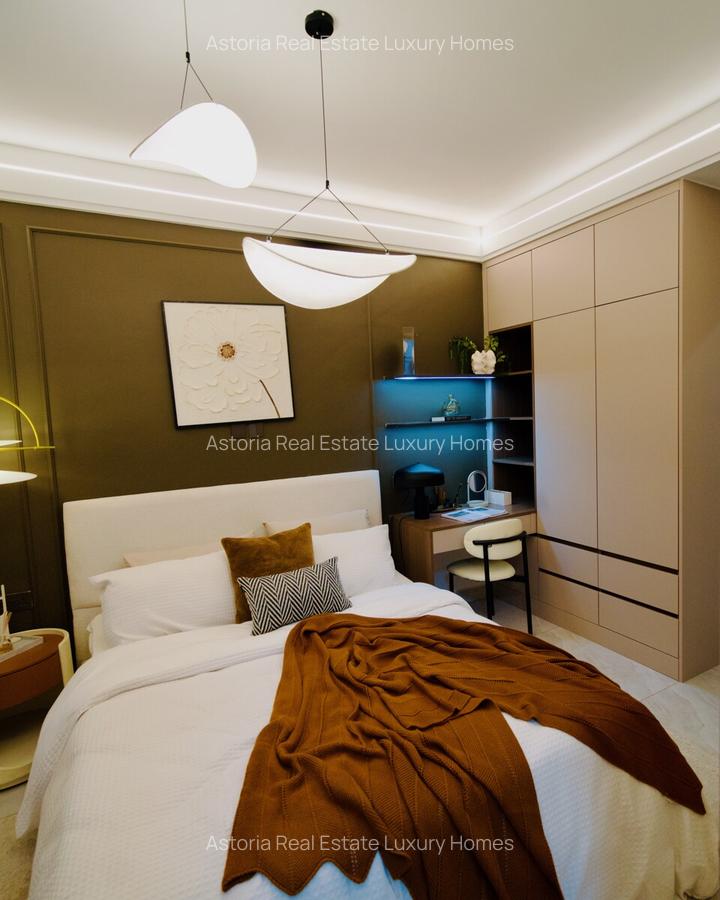 3 Bed Apartment with En Suite at 2026-108 - 18