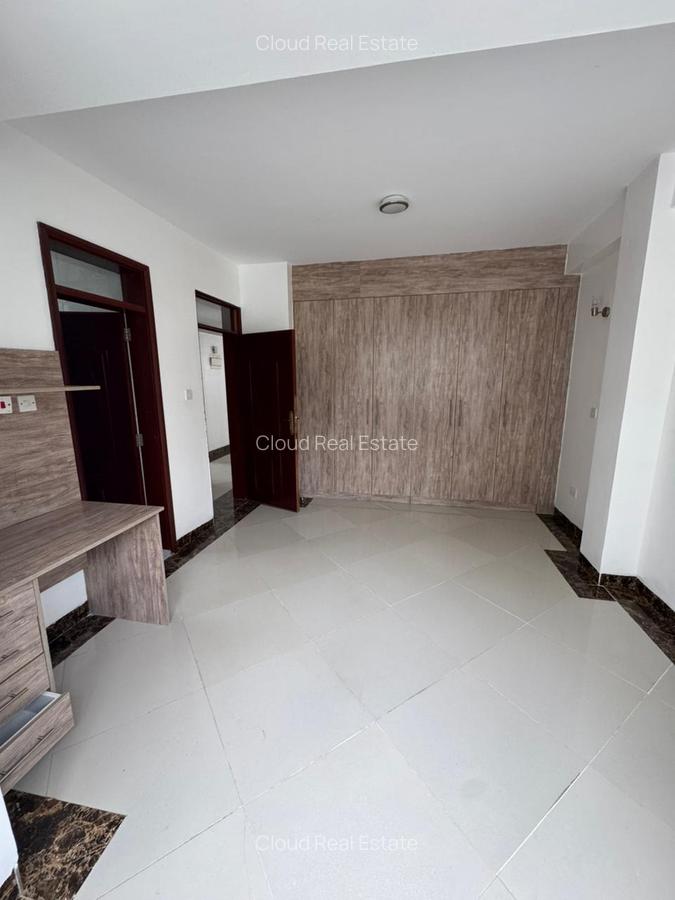 3 Bed Apartment with En Suite in Lavington - 7