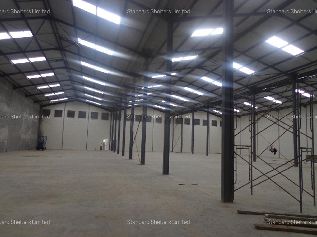 6,500 ft² Warehouse with Backup Generator in Industrial Area - 20