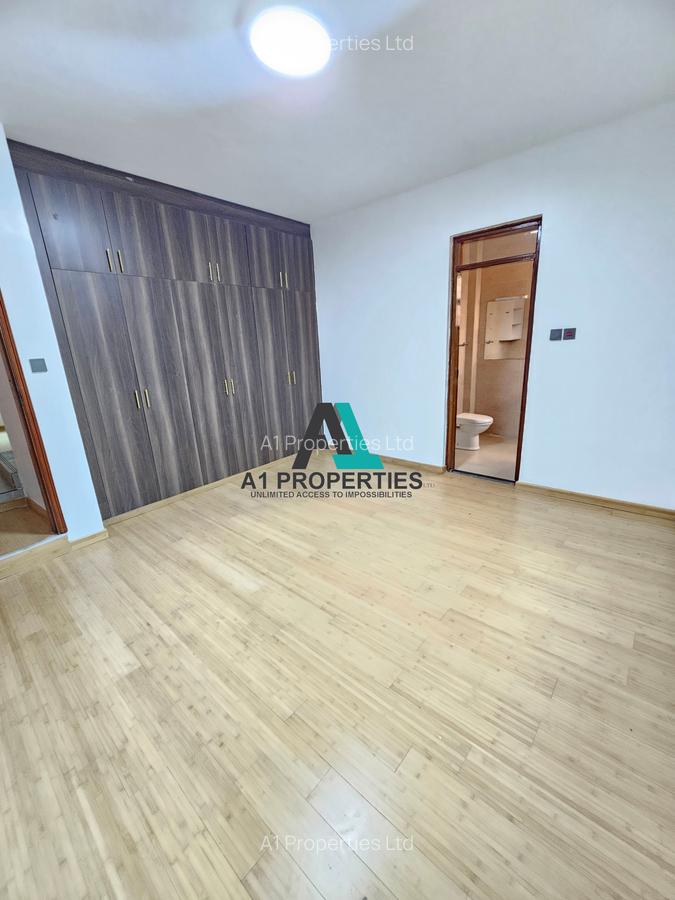 5 Bed Townhouse with En Suite in Lavington - 15