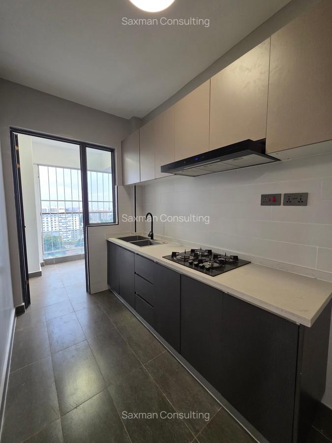 2 Bed Apartment with En Suite in Lavington - 10