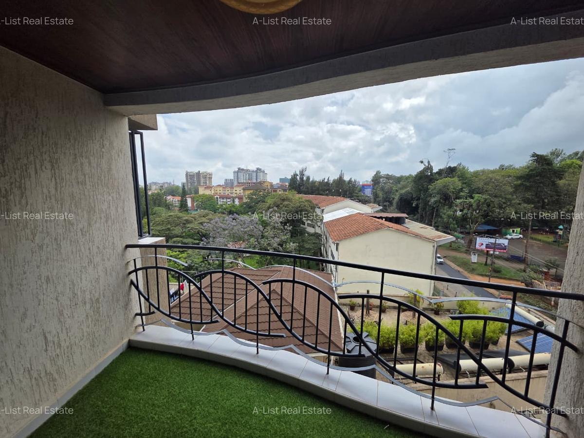 4 Bed Apartment with En Suite at Arwings Kodhek - 16