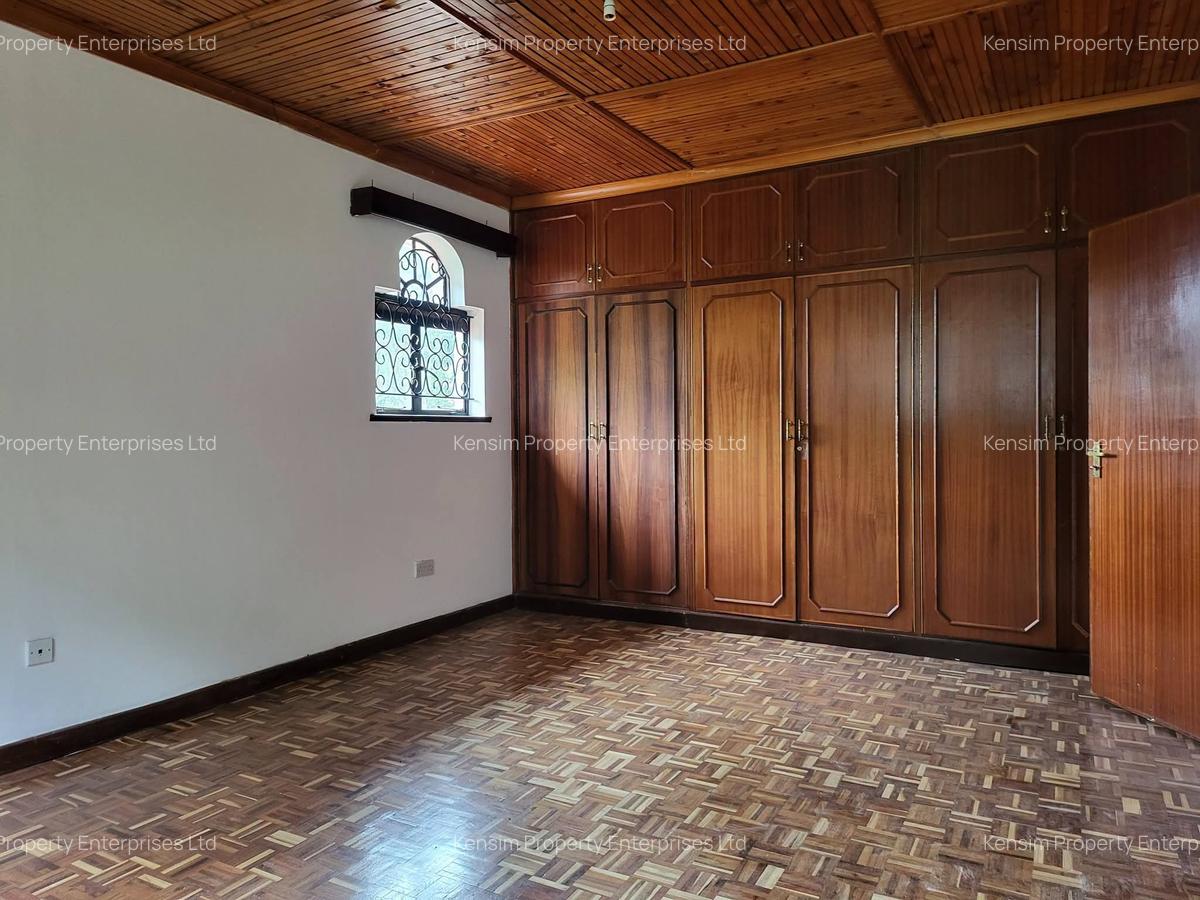 5 Bed Townhouse with En Suite in Nyari - 14