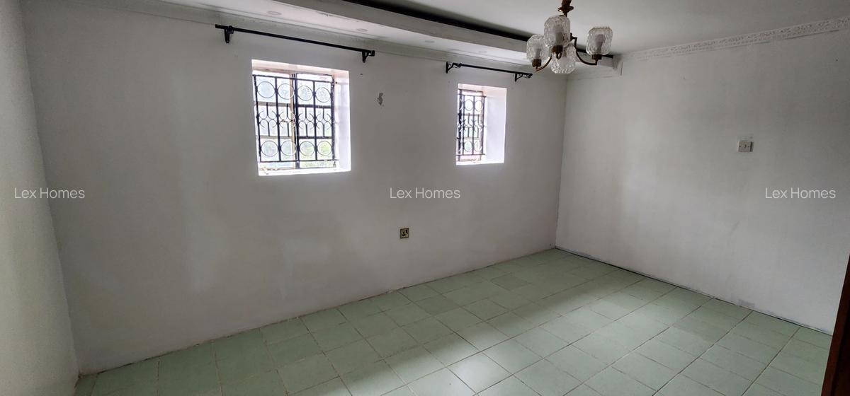 4 Bed House with En Suite at Masai Lodge - 16