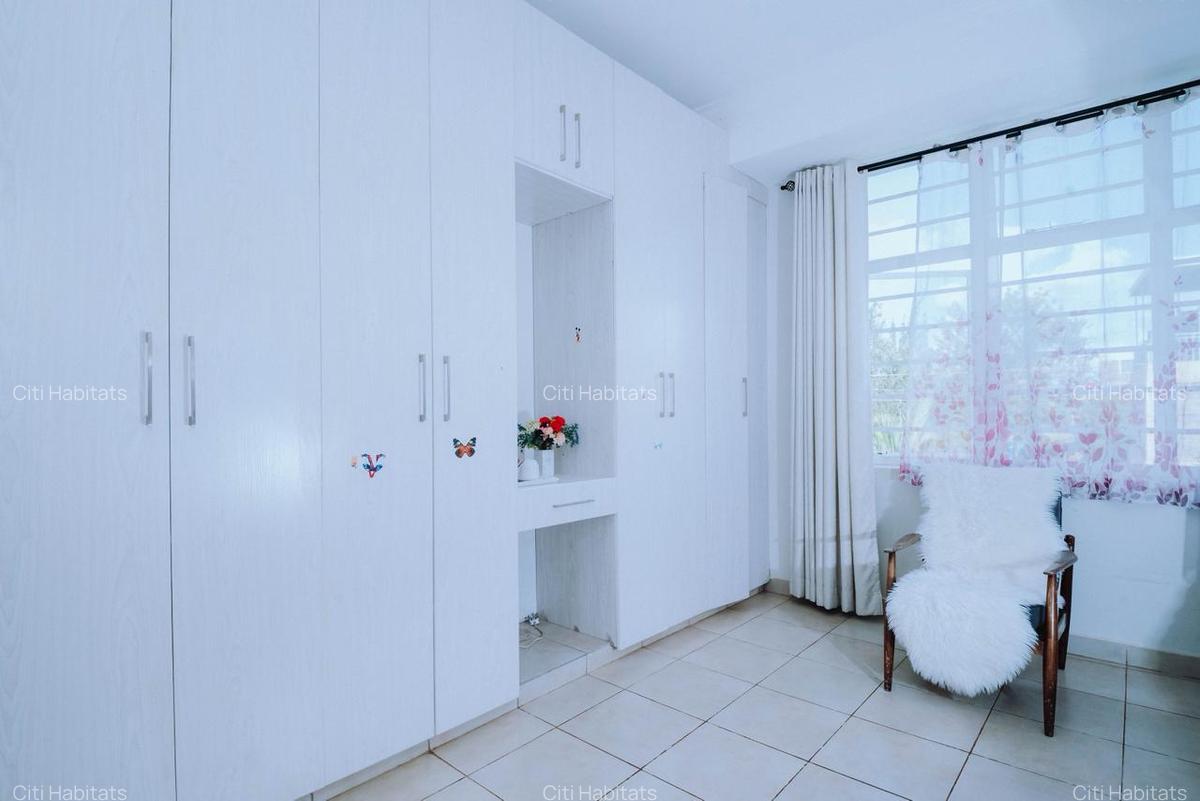 4 Bed Villa with En Suite in Kenyatta Road - 9