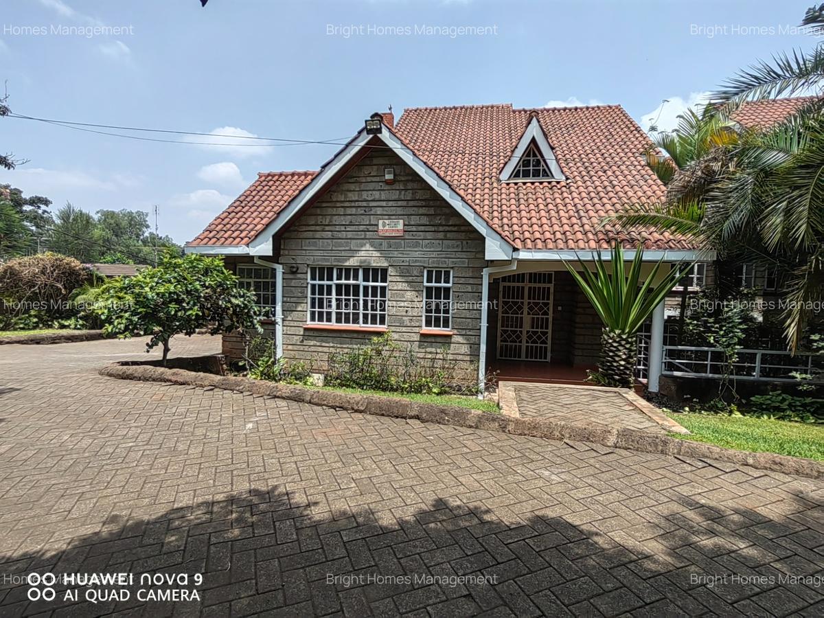 4 Bed Townhouse with En Suite in Lavington - 1