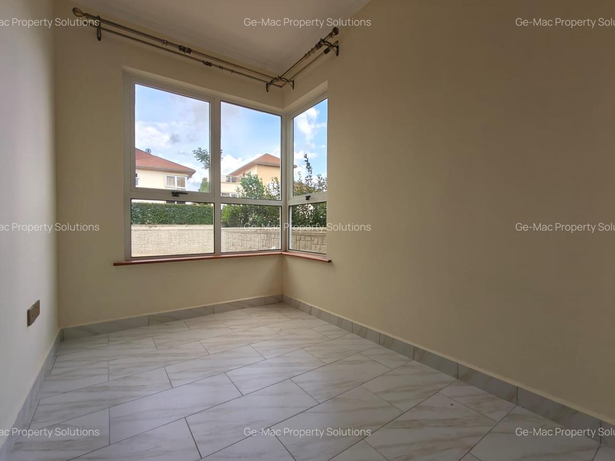 4 Bed House with En Suite in Runda - 7