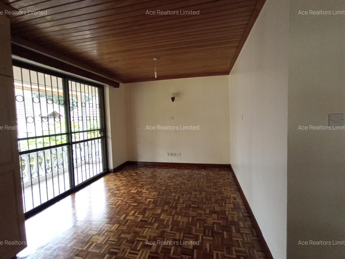 4 Bed Townhouse with En Suite at Eldama Ravine Rd - 13