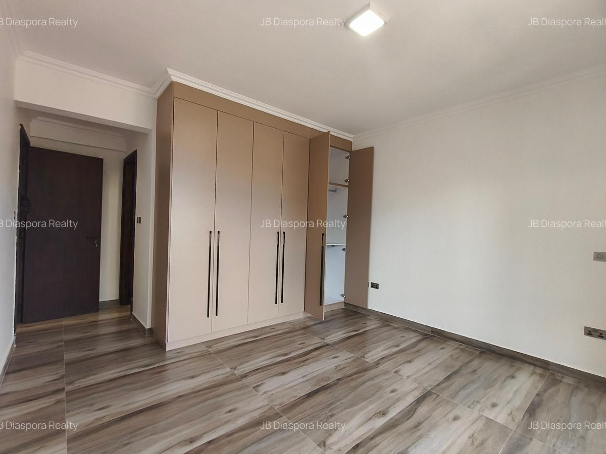 2 Bed Apartment with En Suite at Brookside - 1