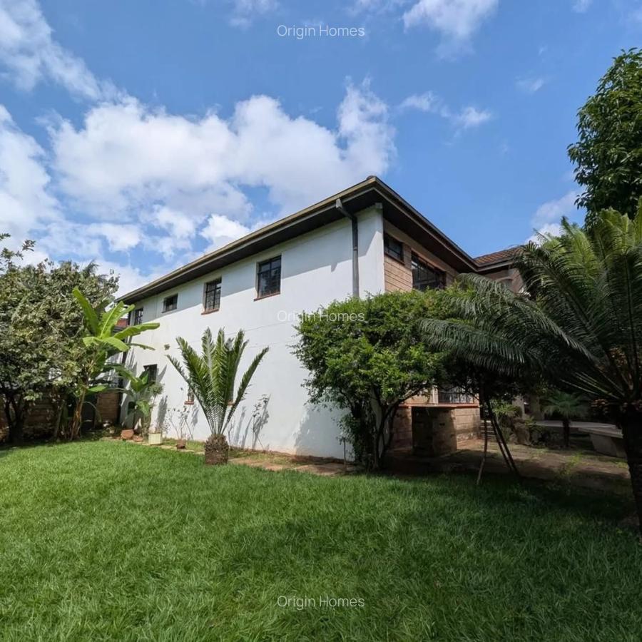 5 Bed Townhouse with En Suite at Kyuna - 3