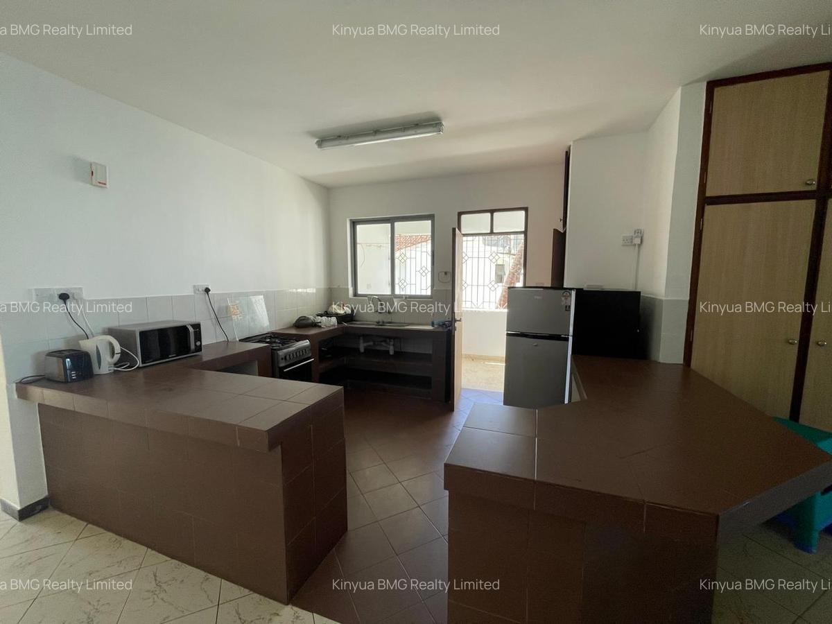Serviced 3 Bed Apartment with En Suite in Nyali Area - 5