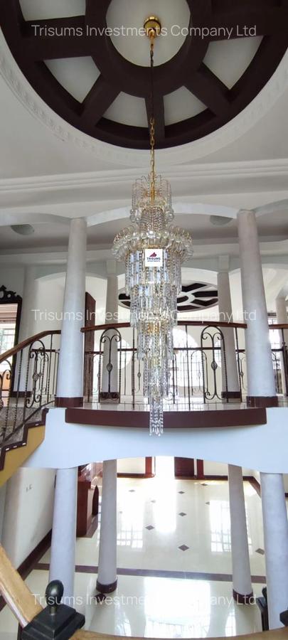 6 Bed House with En Suite in Nyari - 6