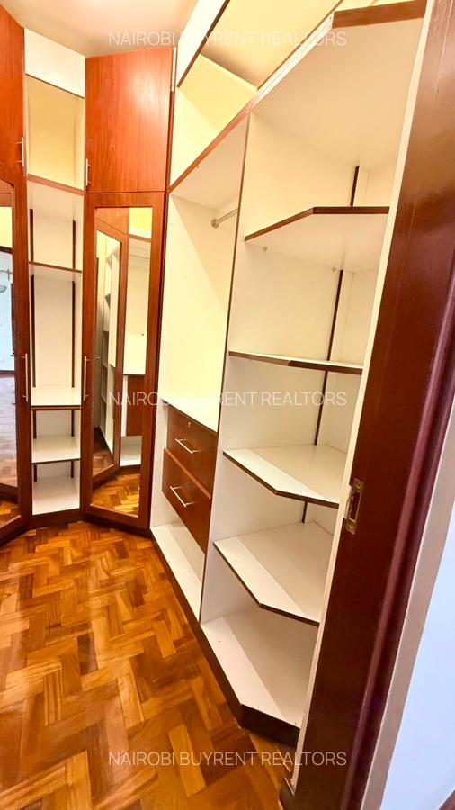 4 Bed Apartment with En Suite in Westlands Area - 10