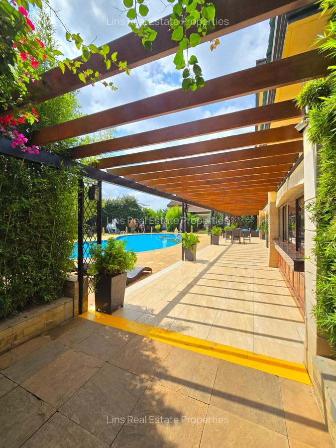 4 Bed Townhouse with En Suite in Runda - 1