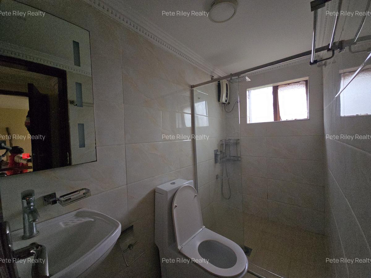 Studio Apartment with Swimming Pool at Ole Dume Rd - 5
