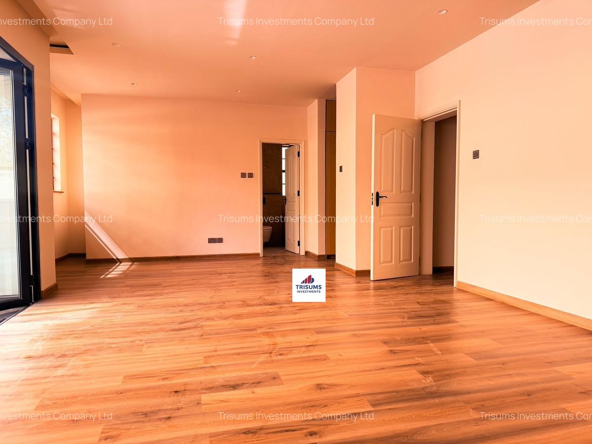 4 Bed Apartment with En Suite in Westlands Area - 11