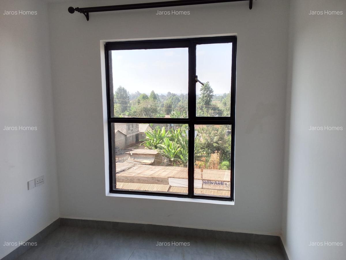 1 Bed Apartment with En Suite at Kirawa Road - 7