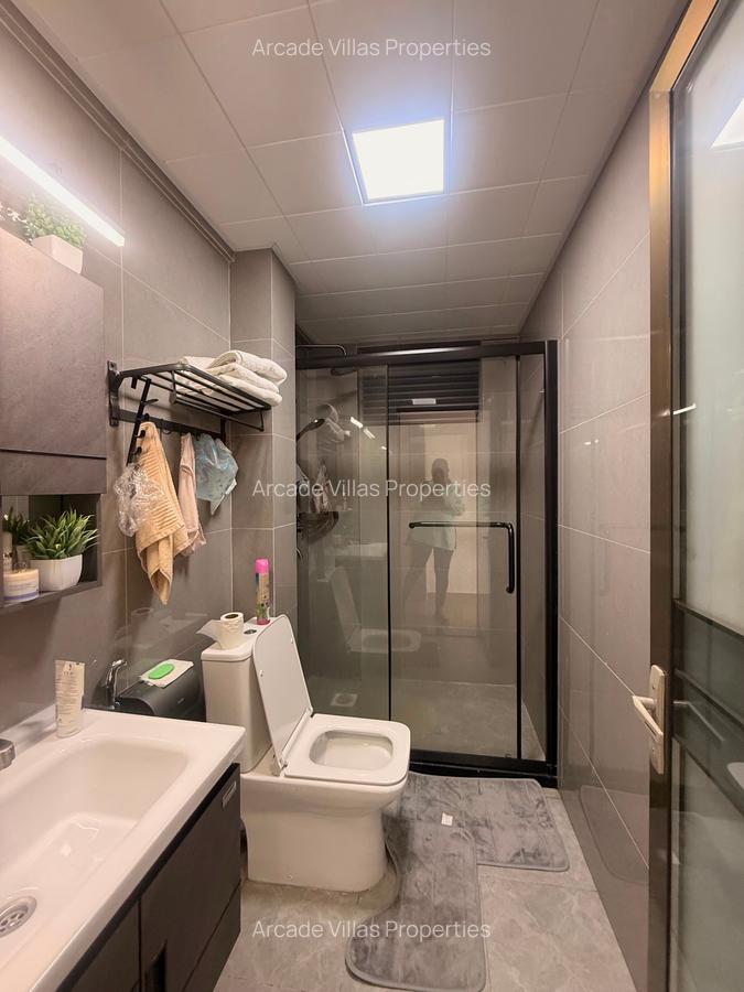 Serviced 2 Bed Apartment with En Suite in Westlands Area - 10