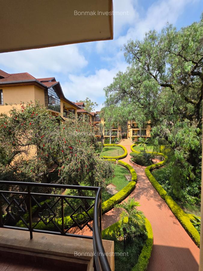 3 Bed Apartment with En Suite at Lavington Green - 11