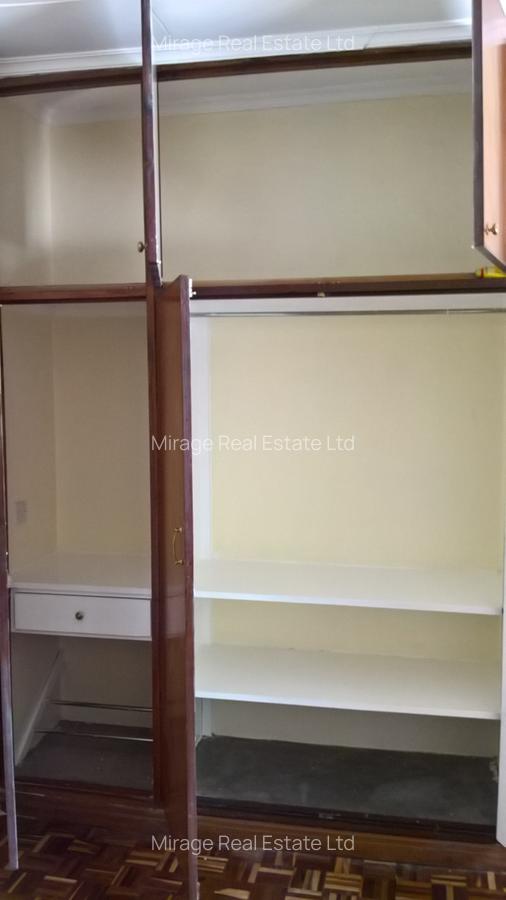 Commercial Property with Parking in Kilimani - 10