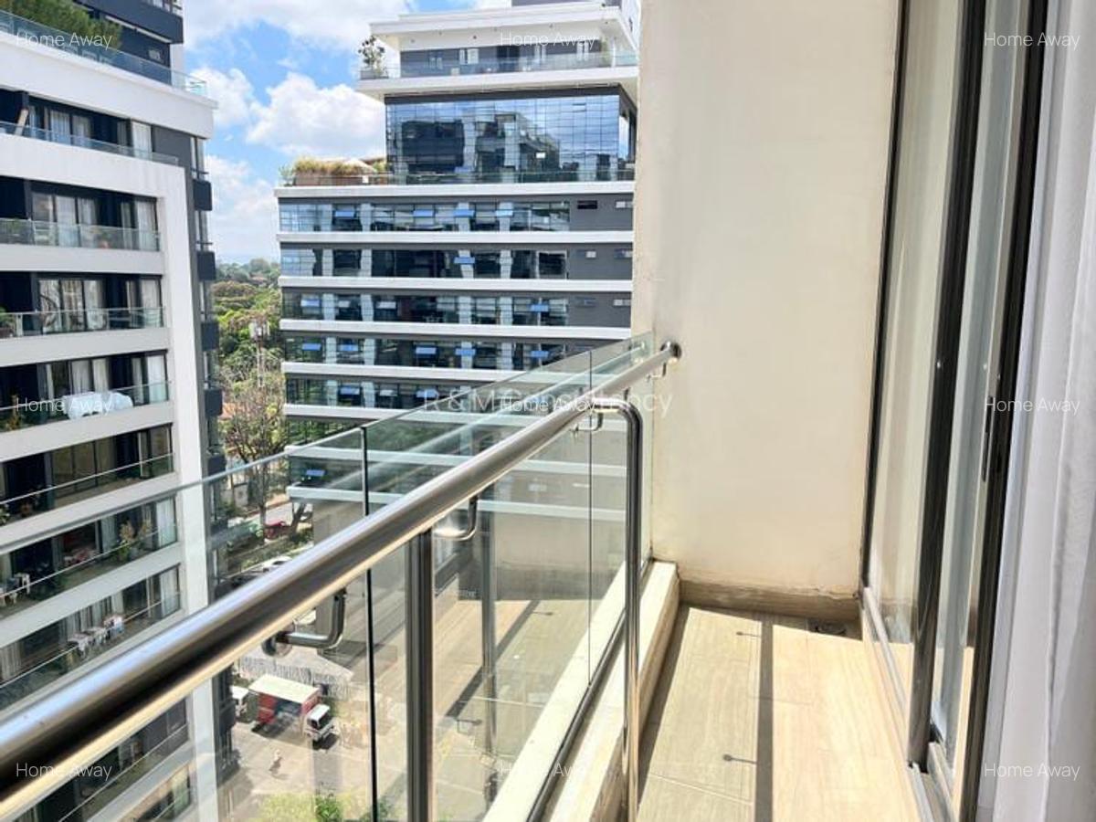 Furnished 3 Bed Apartment with En Suite in Riverside - 18