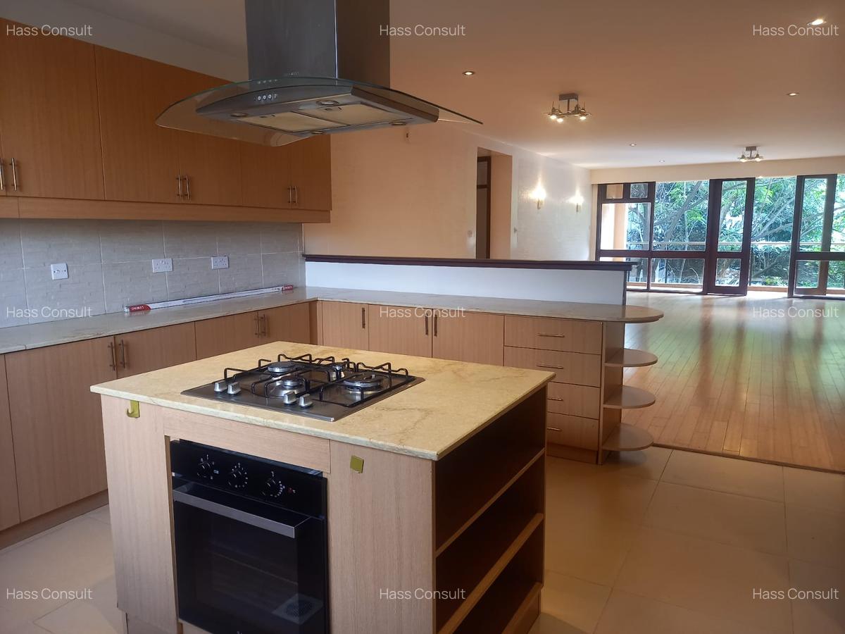 3 Bed Apartment with En Suite at Riverside Drive - 1