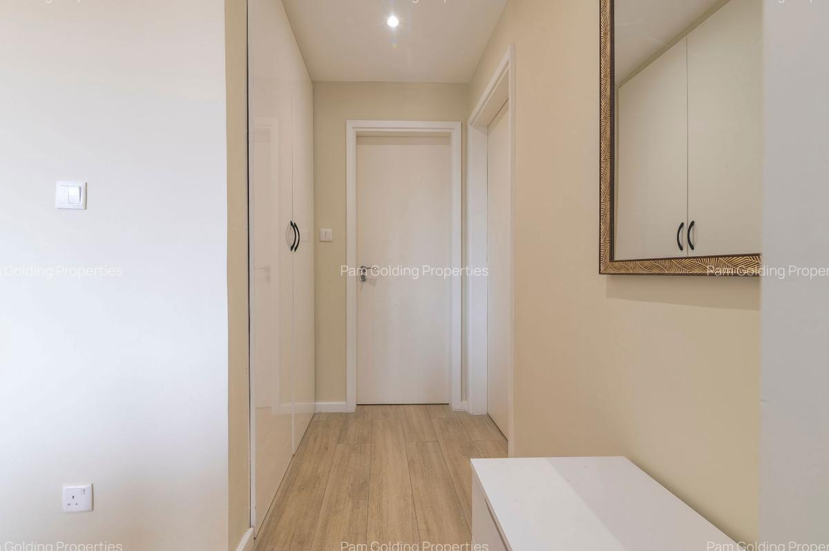 Furnished 2 Bed Apartment with En Suite at Riverside Drive - 15