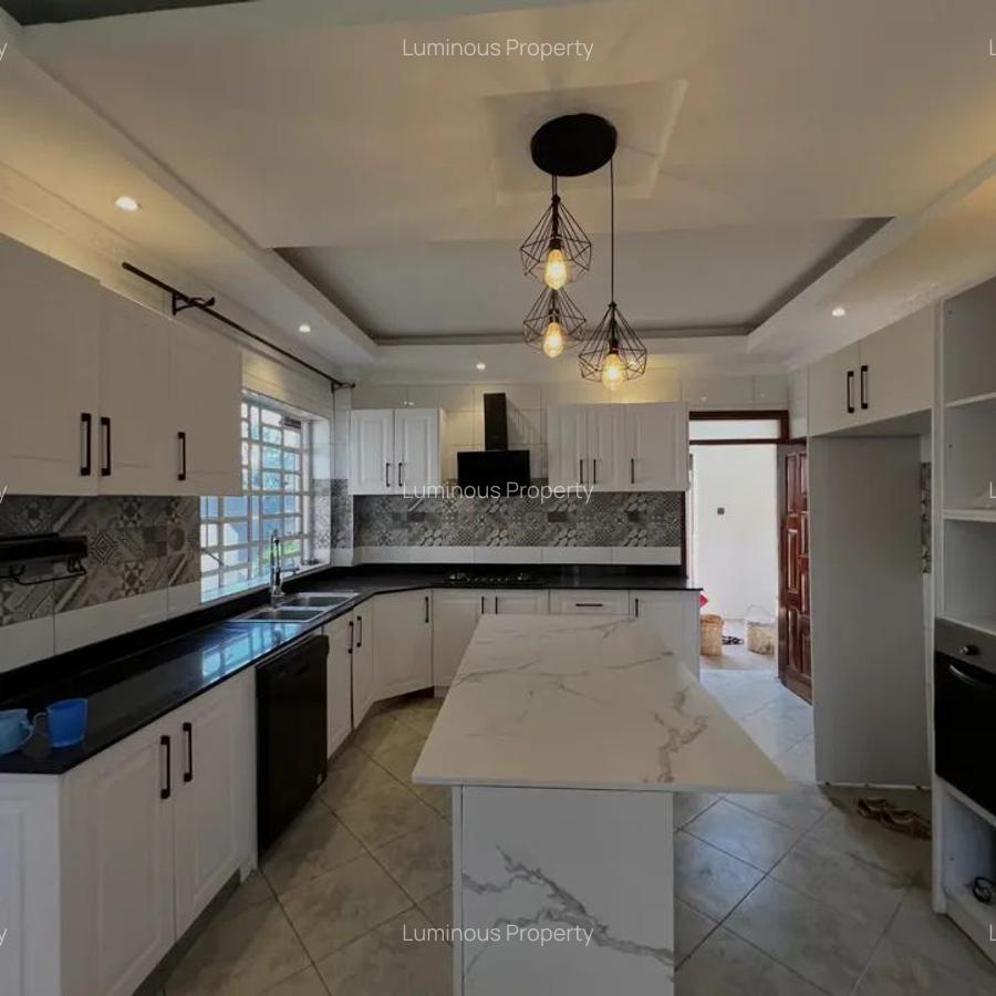 5 Bed House with En Suite at Runda - 3